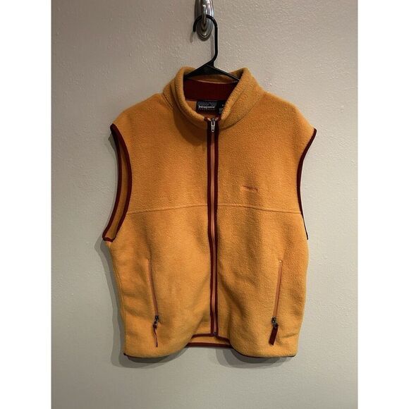 Vintage Patagonia Synchilla Mens Large Yellow Vest Fleece - Picture 1 of 6
